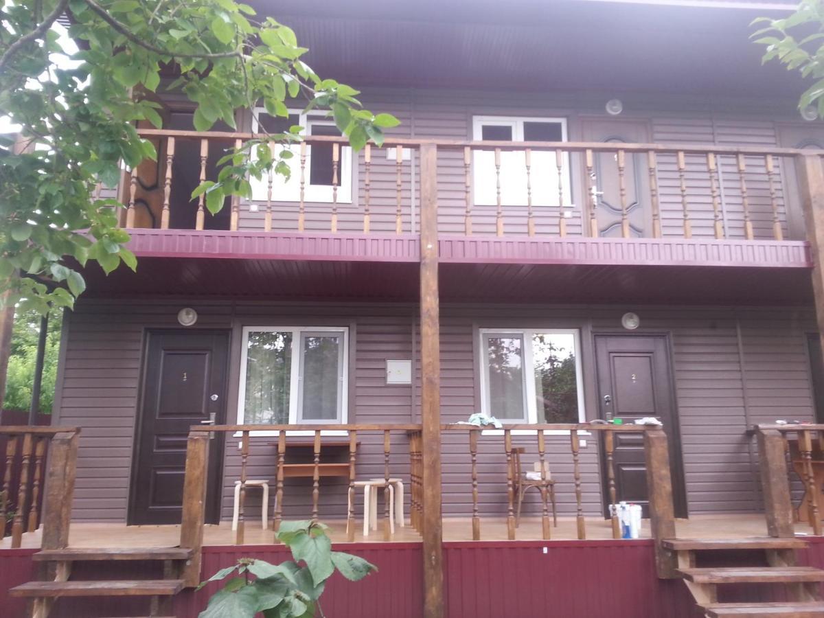 Guest House Yuzhnaya Palmira Pizunda Exterior photo